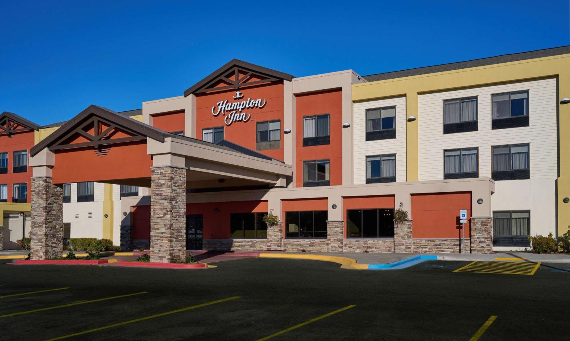 Hampton Inn Anchorage Exterior photo